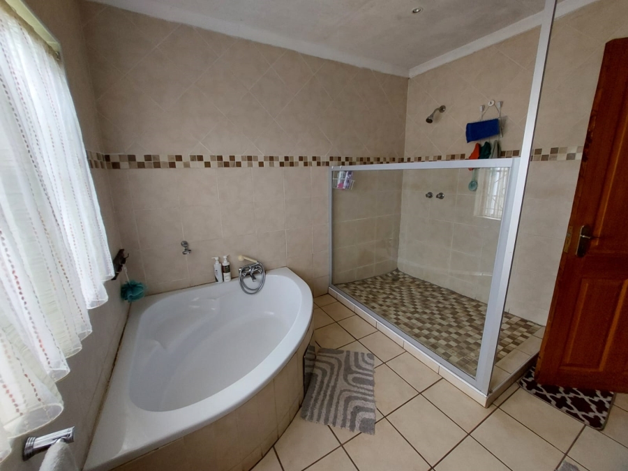 3 Bedroom Property for Sale in Brakpan Central Gauteng