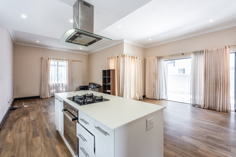 4 Bedroom Property for Sale in Broadacres Gauteng