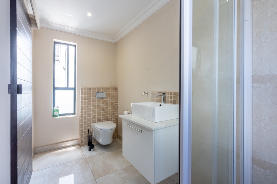4 Bedroom Property for Sale in Broadacres Gauteng