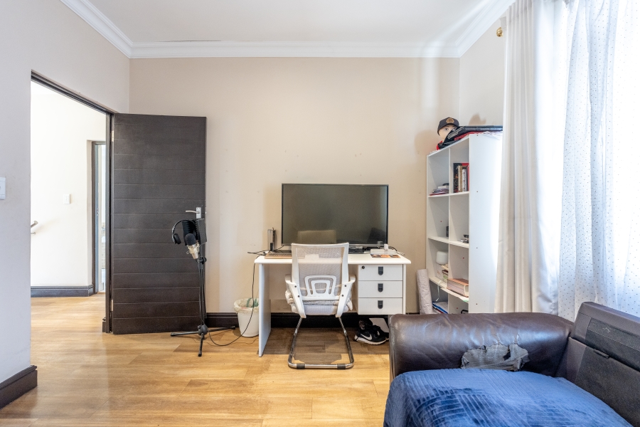 4 Bedroom Property for Sale in Broadacres Gauteng