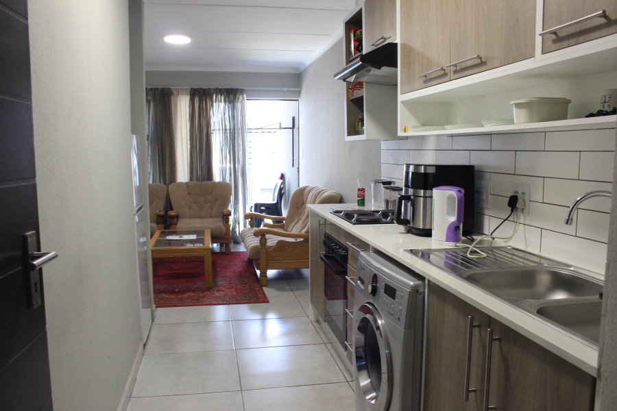 2 Bedroom Property for Sale in Glen Marais Gauteng