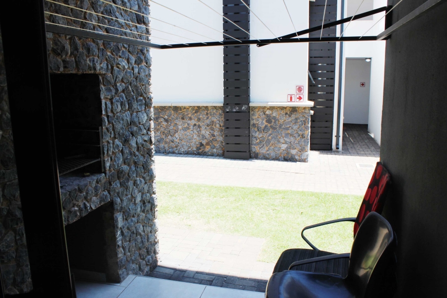 2 Bedroom Property for Sale in Glen Marais Gauteng