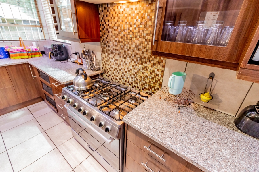 4 Bedroom Property for Sale in Van Riebeeck Park Gauteng