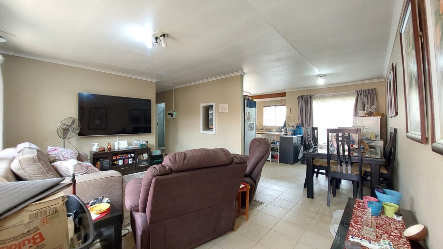 3 Bedroom Property for Sale in Eldoraigne Gauteng