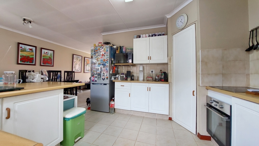 3 Bedroom Property for Sale in Eldoraigne Gauteng