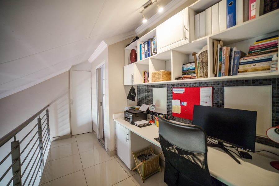 To Let 3 Bedroom Property for Rent in Kengies Gauteng