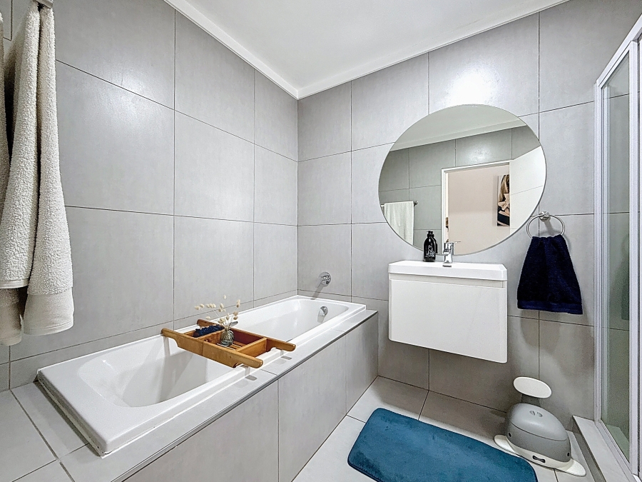 3 Bedroom Property for Sale in Equestria Gauteng