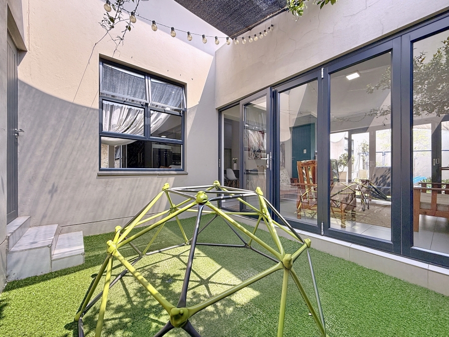 3 Bedroom Property for Sale in Equestria Gauteng