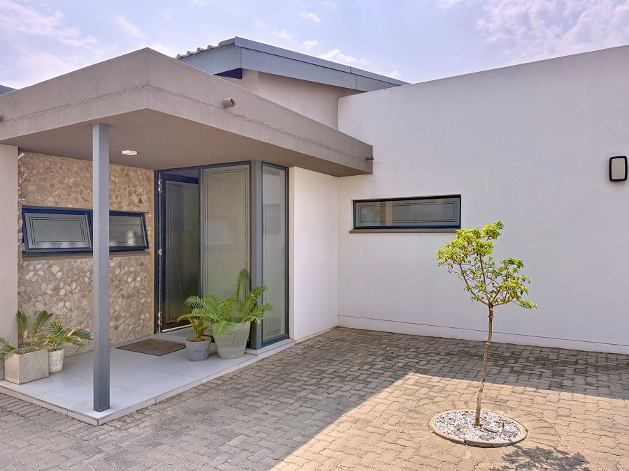 3 Bedroom Property for Sale in Equestria Gauteng