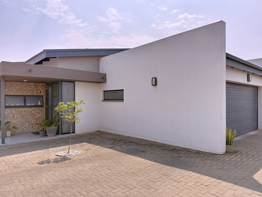 3 Bedroom Property for Sale in Equestria Gauteng