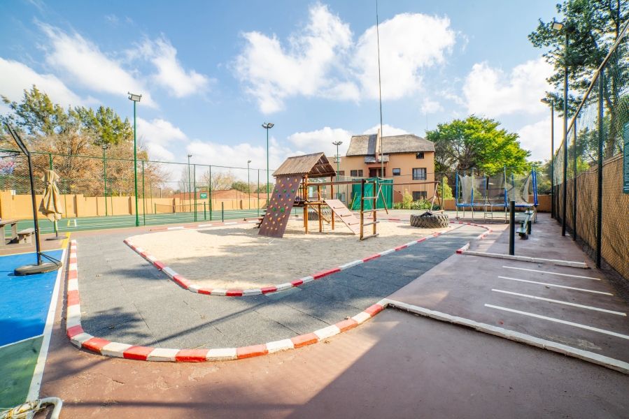 2 Bedroom Property for Sale in Douglasdale Gauteng