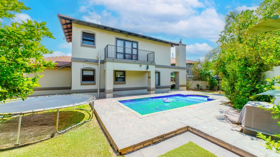 3 Bedroom Property for Sale in Broadacres Gauteng