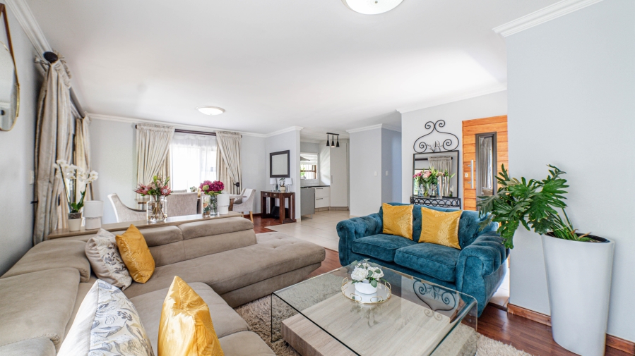 3 Bedroom Property for Sale in Broadacres Gauteng