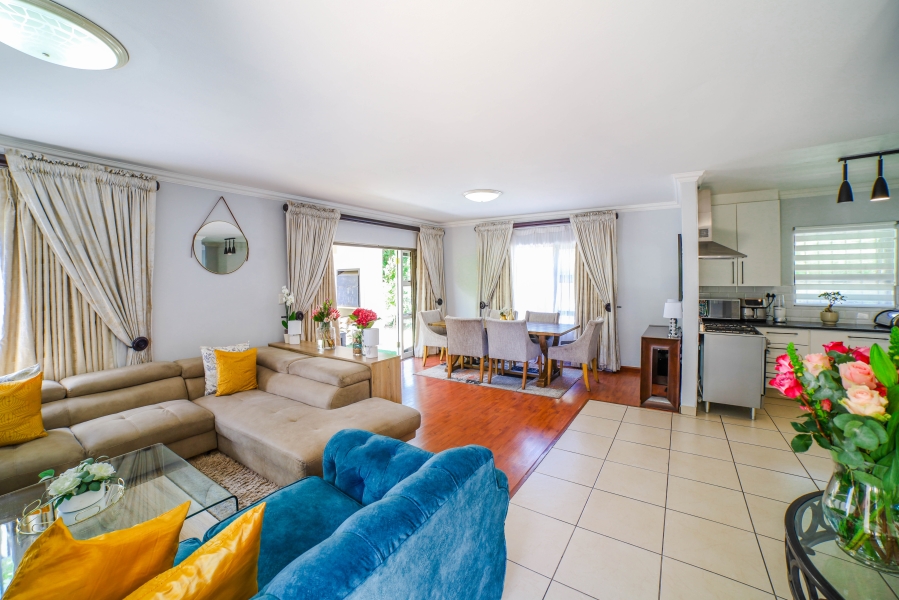 3 Bedroom Property for Sale in Broadacres Gauteng