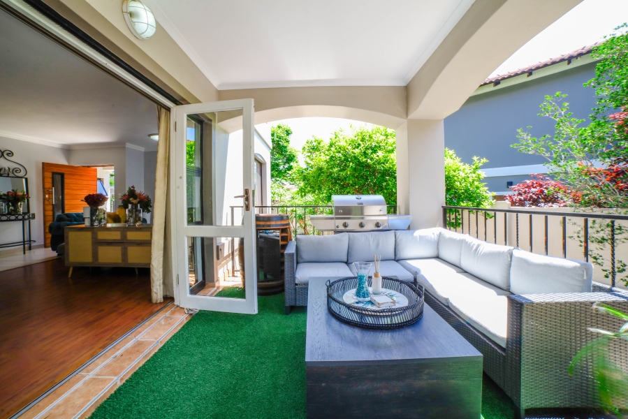 3 Bedroom Property for Sale in Broadacres Gauteng