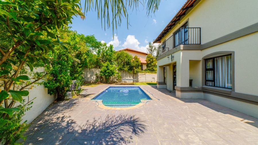 3 Bedroom Property for Sale in Broadacres Gauteng