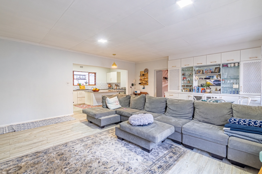 5 Bedroom Property for Sale in Lonehill Gauteng