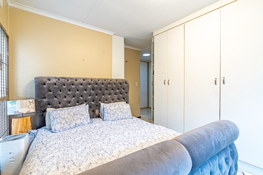 5 Bedroom Property for Sale in Lonehill Gauteng