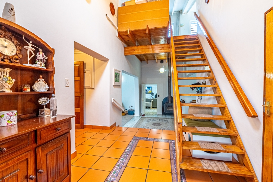 5 Bedroom Property for Sale in Lonehill Gauteng