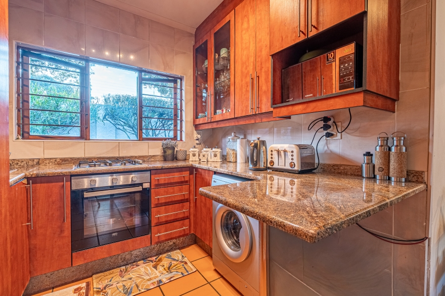 5 Bedroom Property for Sale in Lonehill Gauteng