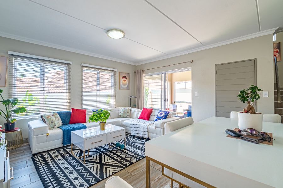 3 Bedroom Property for Sale in Broadacres Gauteng