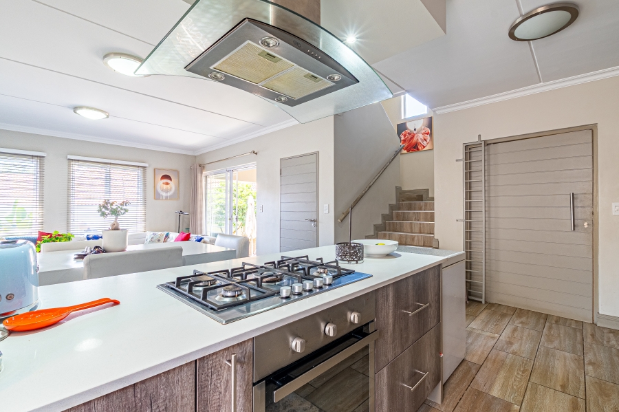 3 Bedroom Property for Sale in Broadacres Gauteng