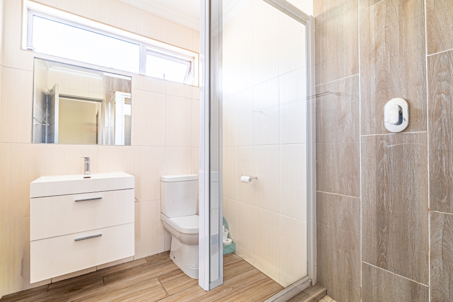 3 Bedroom Property for Sale in Broadacres Gauteng