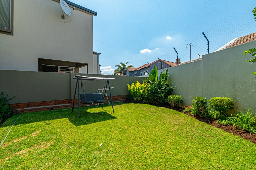 3 Bedroom Property for Sale in Broadacres Gauteng