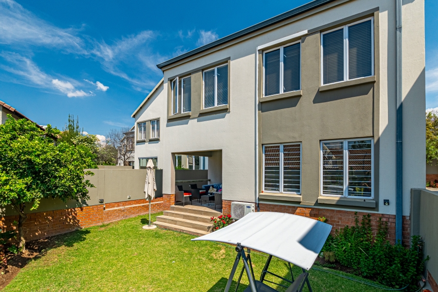 3 Bedroom Property for Sale in Broadacres Gauteng