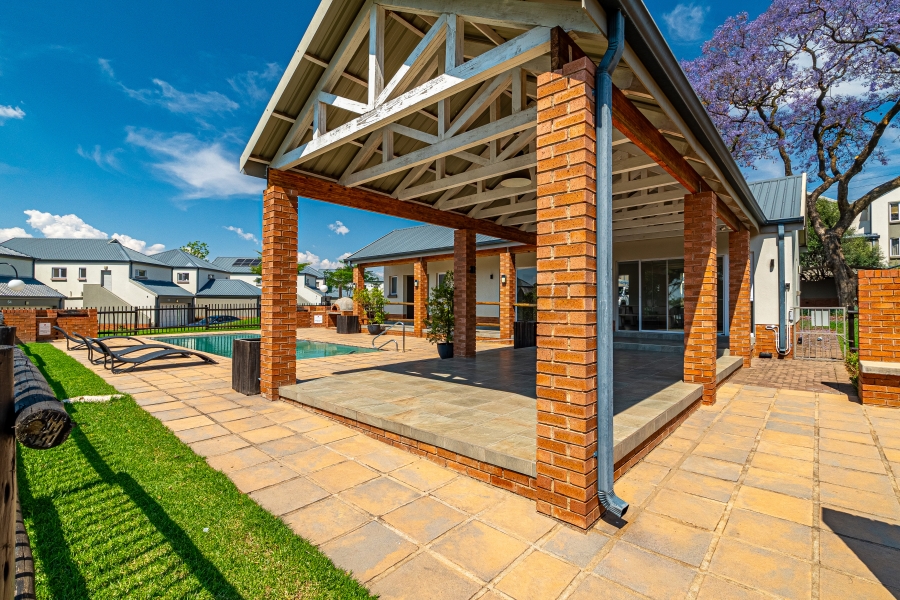 3 Bedroom Property for Sale in Broadacres Gauteng