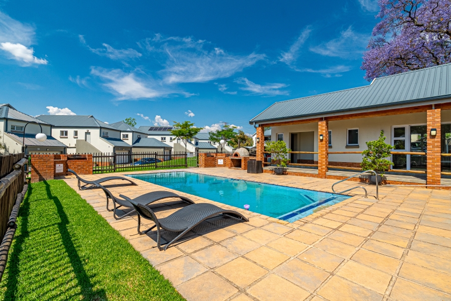 3 Bedroom Property for Sale in Broadacres Gauteng