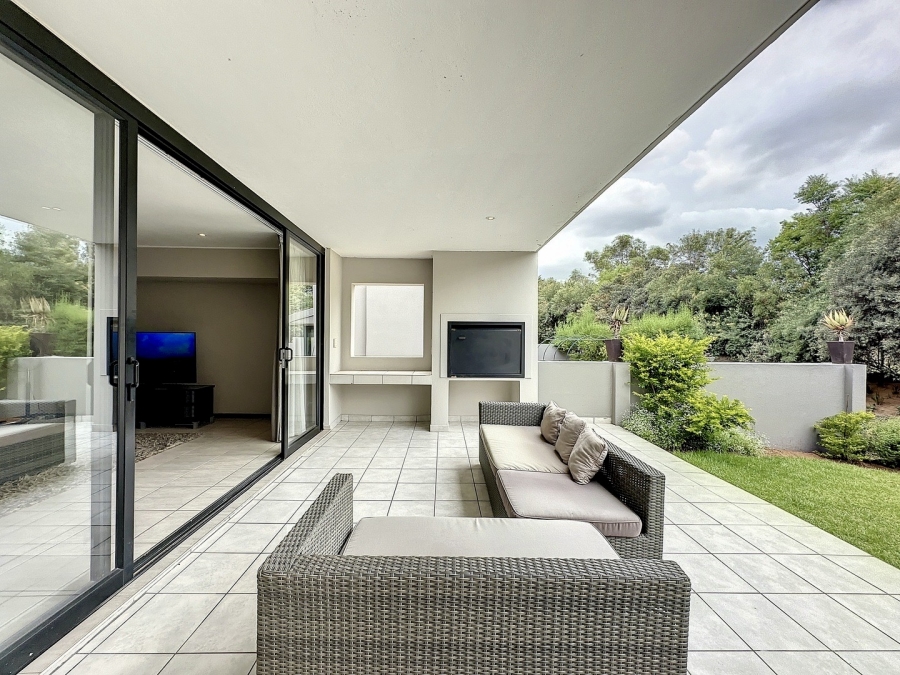 2 Bedroom Property for Sale in Lombardy Estate Gauteng