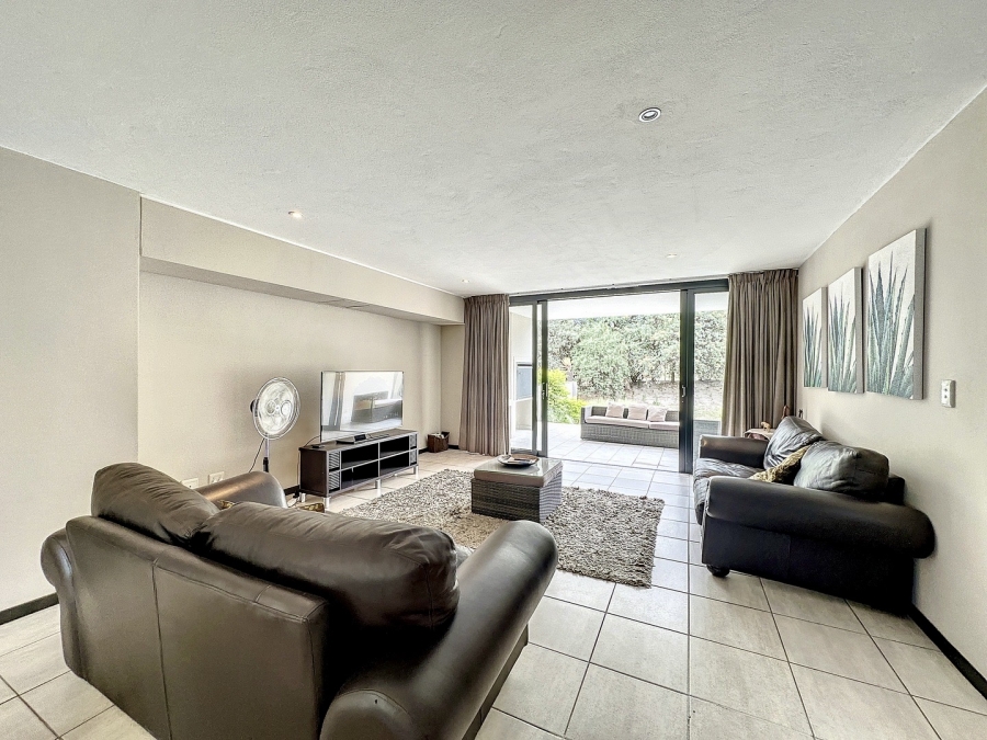 2 Bedroom Property for Sale in Lombardy Estate Gauteng