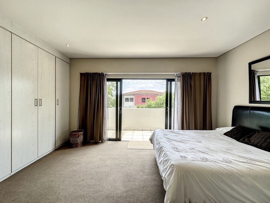 2 Bedroom Property for Sale in Lombardy Estate Gauteng