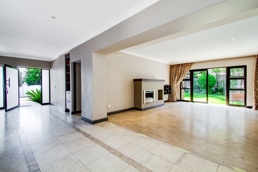 To Let 4 Bedroom Property for Rent in Dainfern Golf Estate Gauteng