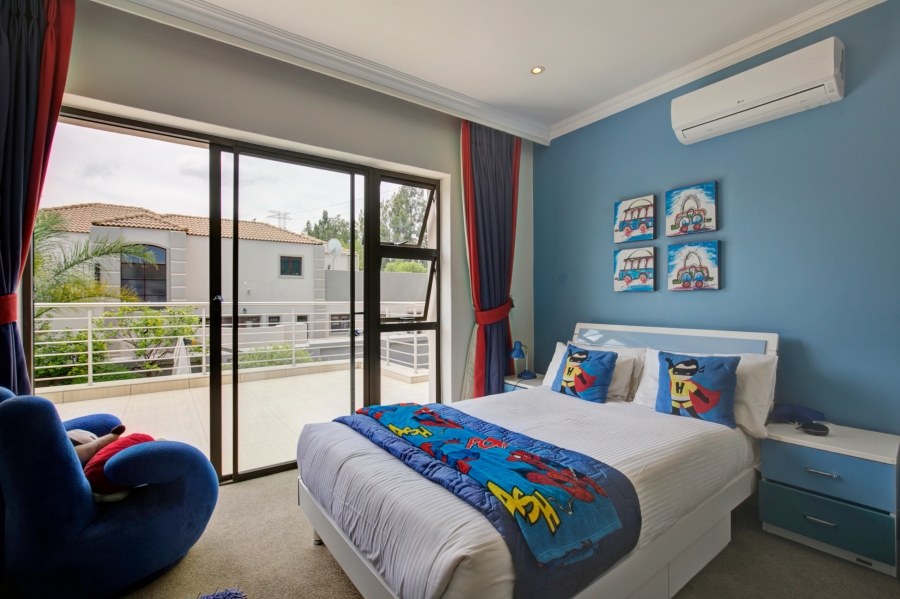 To Let 4 Bedroom Property for Rent in Dainfern Golf Estate Gauteng