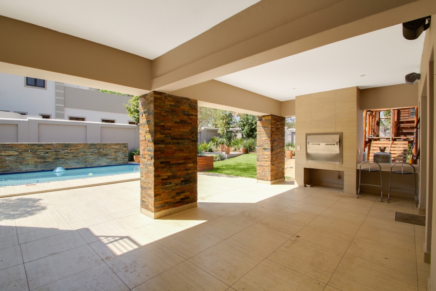 To Let 4 Bedroom Property for Rent in Dainfern Golf Estate Gauteng