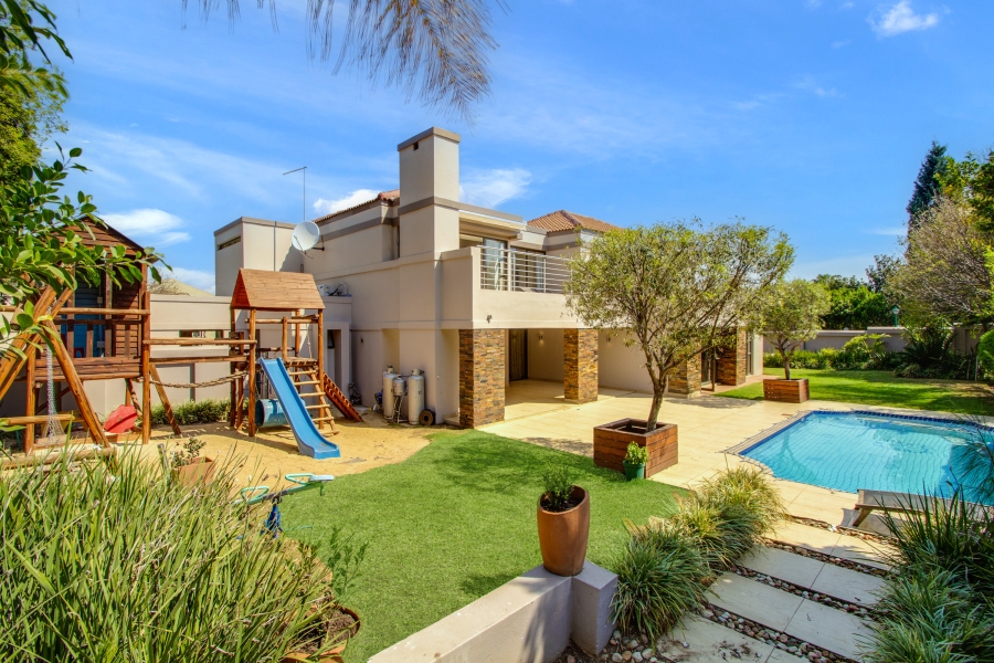 To Let 4 Bedroom Property for Rent in Dainfern Golf Estate Gauteng