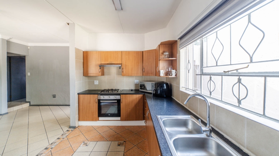 3 Bedroom Property for Sale in Buccleuch Gauteng