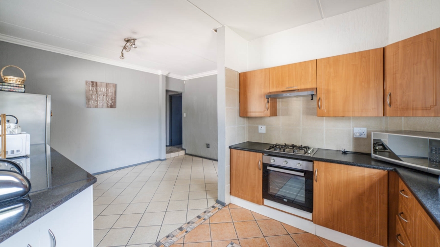 3 Bedroom Property for Sale in Buccleuch Gauteng