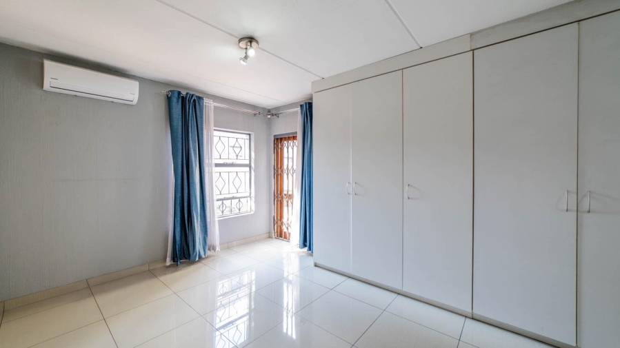 3 Bedroom Property for Sale in Buccleuch Gauteng