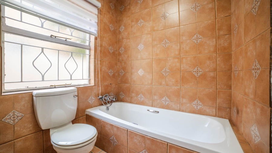 3 Bedroom Property for Sale in Buccleuch Gauteng