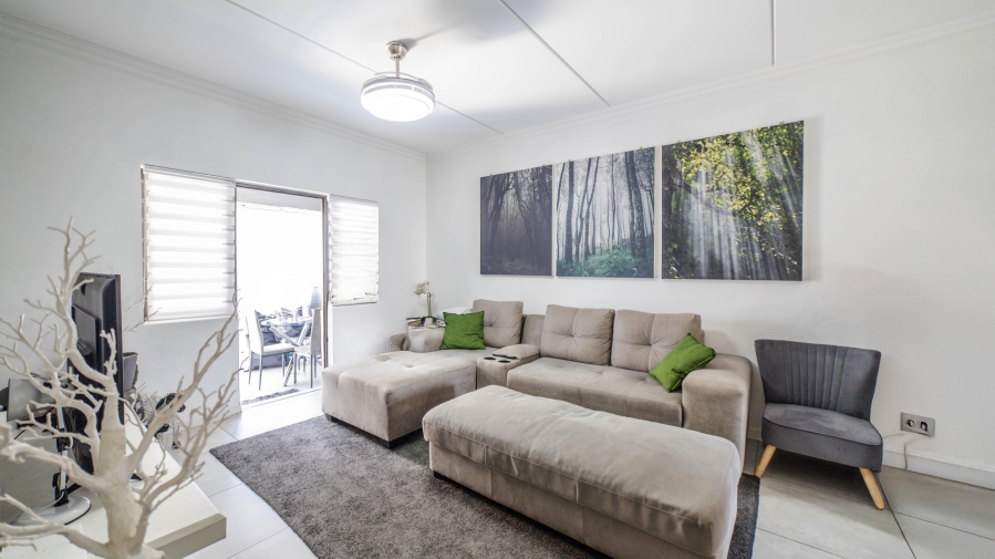 3 Bedroom Property for Sale in Broadacres Gauteng