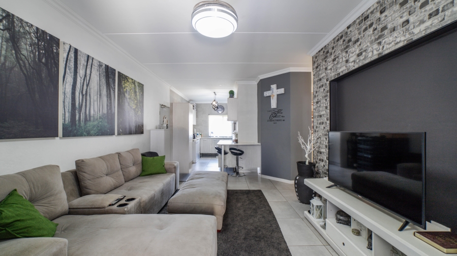 3 Bedroom Property for Sale in Broadacres Gauteng