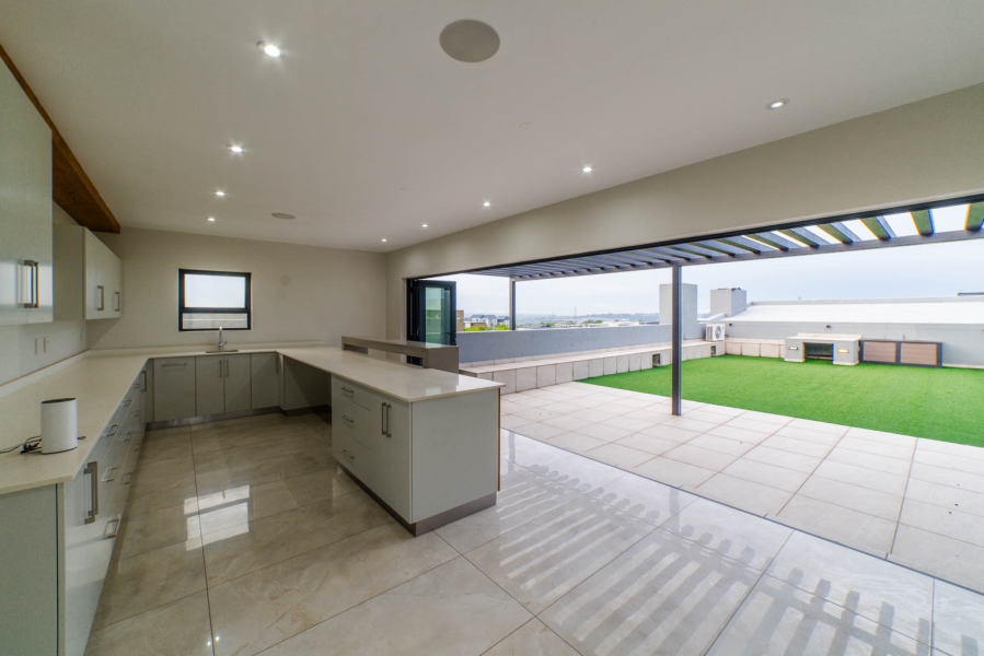 5 Bedroom Property for Sale in Steyn City Gauteng