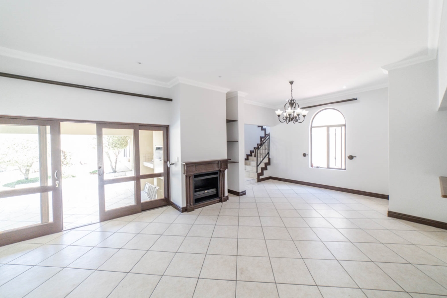 To Let 6 Bedroom Property for Rent in Dainfern Valley Gauteng