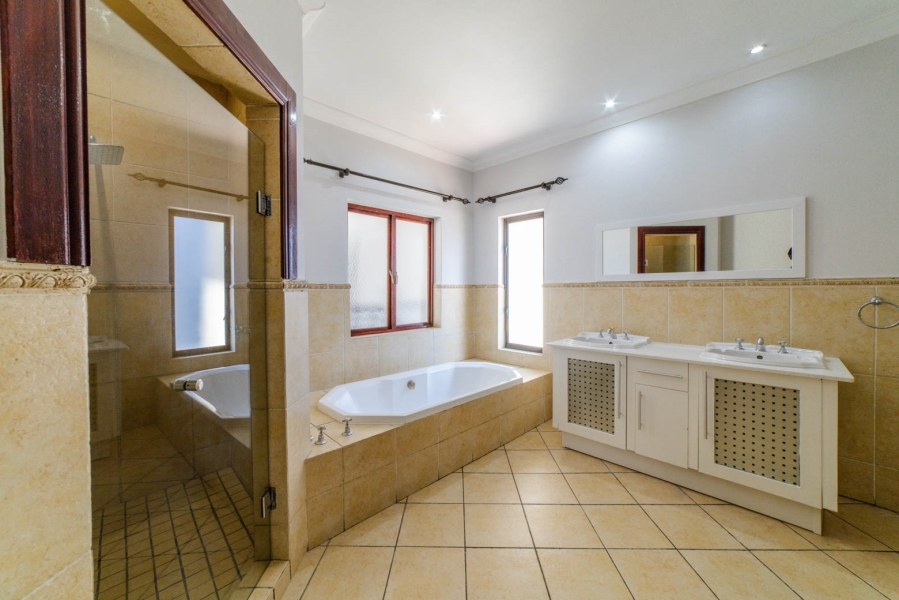 To Let 6 Bedroom Property for Rent in Dainfern Valley Gauteng