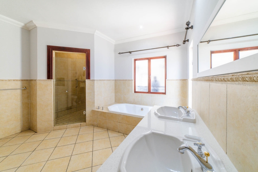 To Let 6 Bedroom Property for Rent in Dainfern Valley Gauteng