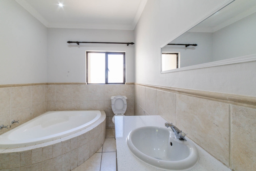 To Let 6 Bedroom Property for Rent in Dainfern Valley Gauteng