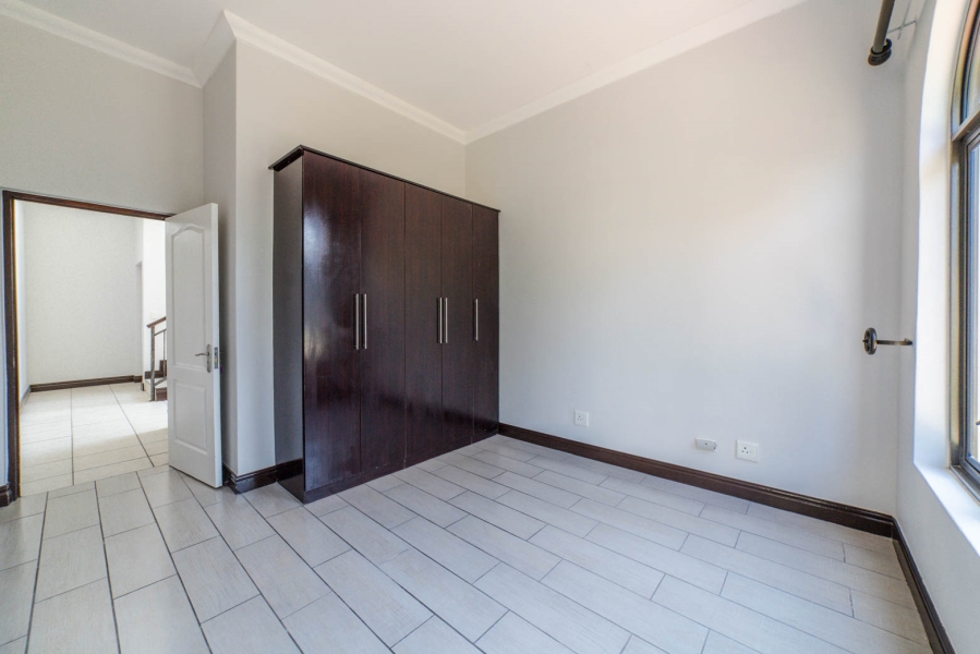 To Let 6 Bedroom Property for Rent in Dainfern Valley Gauteng